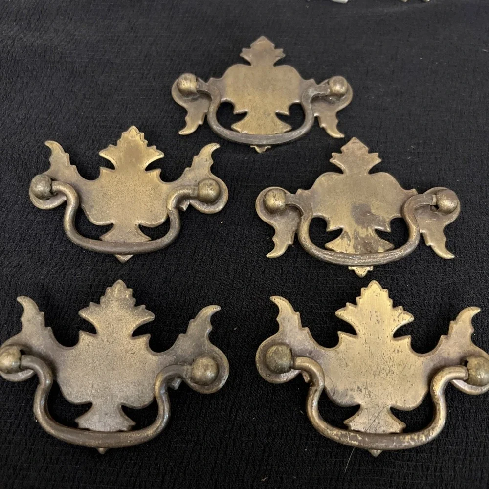 Vintage Colonial Maple Leaf Drawer Pulls Set Of 5 Antique Brass Tone Finish